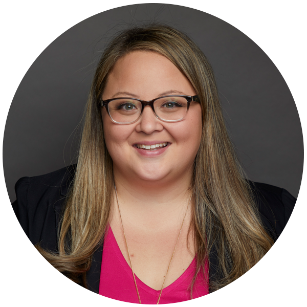 Headshot circle Liz King_K