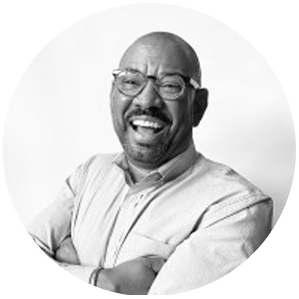 Headshot circle_Man BW_K